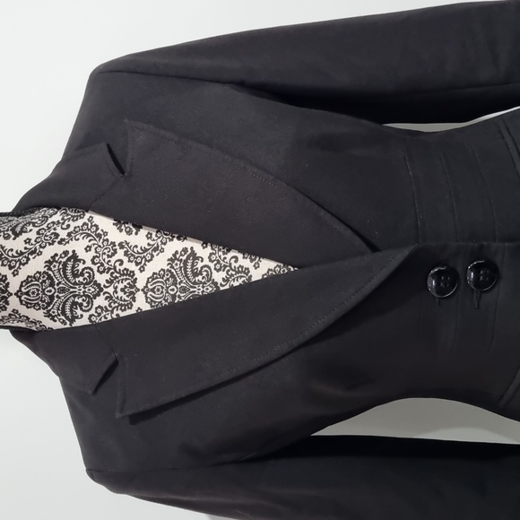 Hot options, black corporate blazer, fitted waist, shoulder pads, size 10 - Picture 2 of 8